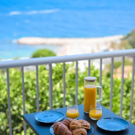Apartment Proche Monaco, Vue Et Acces A La *