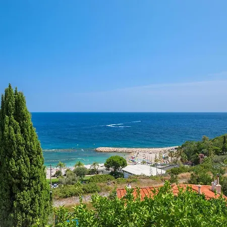 Apartment Proche Monaco, Vue Et Acces A La *